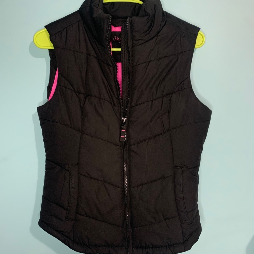 Black Aeropostale puffy vest